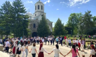 Със света литургия тематична програма и курбан за здраве Луковит