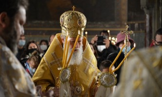 Българската праволславна църква отбеляза Рождество Христово с празнично богослужение в