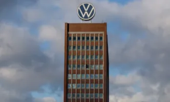 Работниците на Volkswagen в Германия се доближиха до стачни действия