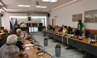 Избраха постоянните комисии с председатели в Общинския съвет в Ловеч