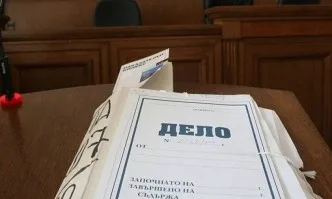 Гледат мярката на обвинения за убийството в Самоковско