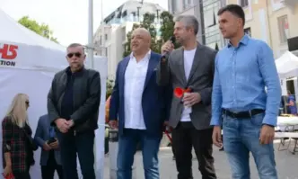 Маратонът е в три дистанции Общо 179 атлети стартираха в