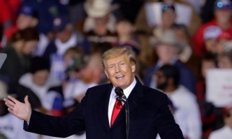 Доналд Тръмп призова руския президент Владимир Путин твърде зает с