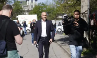 Ройтерс: Изборите в България печели евроскептик и бивш военен пилот, който е против военната помощ за Украйна