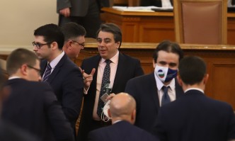 Новата власт с планове за 15 съкращения в държавната администрация