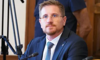Ние считаме че една държава трябва да има собствена валута