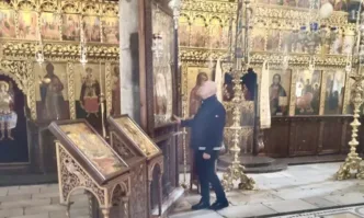 Христос Воскресе На днешния ден да си пожелаем здраве мир