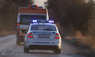 Десет нелегални мигранти са задържани в бус на магистрала Тракия