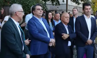 От Фейсбук профила на Виктор ДимчевВсеки път когато на комунистите