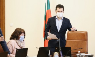 Депутатите от Демократична България Георги Ганев и Мартин Димитров настояват