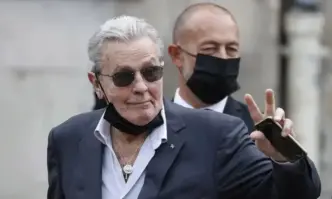 Френската полиция иззе 72 различни оръжия и над 3000 амуниции