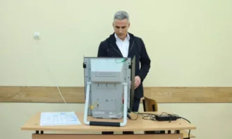 Гюров упражни правото си на глас