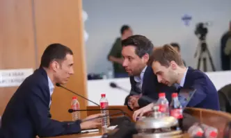 От Фейсбук профила на Стойчо СтойчевКазусът със заплатите в СОС