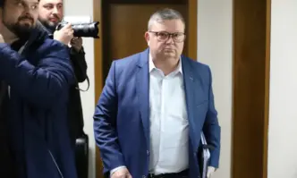 Бившият главен прокурор Сотир Цацаров отрече да познава разстреляния в