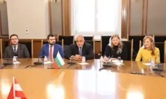 Радвам се че имах възможността да се срещна с представители