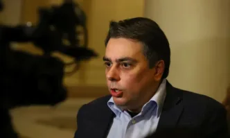 Вълна от реакции срещу думите на бившия вицепремиер Асен Василев