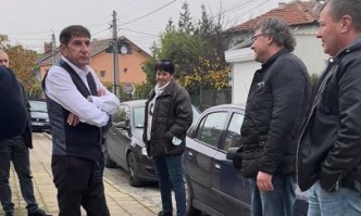Полиция нахлу в дома на областния координатор на ГЕРБ Пловдив област Георги Мараджиев (ВИДЕО)