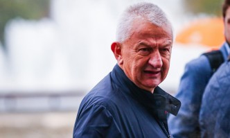 Крушарски се раздели с половината акции на Локомотив Пд