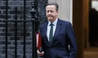 На 14 февруари лорд Дейвид Камерън министър на външните работи