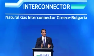 Започва церемонията по официалното въвеждане в експлоатация на газовата връзка