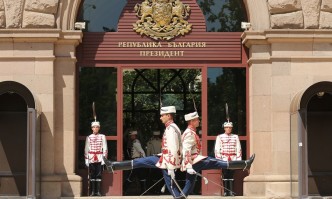 Родители излизат на протест пред Президентството в събота Те настояват