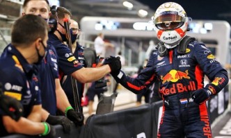 Верстапен спечели полпозишън Макс Верстапен взе преднина срещу Люис Хамилтън в