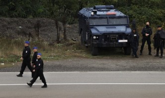 Колона от бронирани автомобили на косовската специална полиция беше забелязана