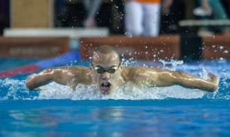Антъни Иванов е на полуфинал на Световното първенство по плуване в Абу Даби