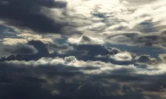 Днес ще бъде облачно валежи от дъжд ще има предимно