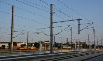 Рекордно високите цени на тока принудиха частните железопътни компании в