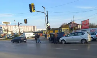 Верижна катастрофа на бул. Европа в София (СНИМКИ)