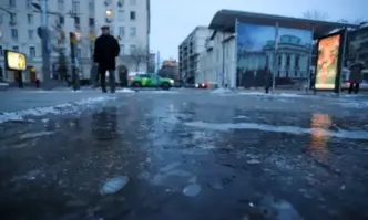Над 60 потрошени по ледените тротоари на София са потърсили медицинска помощ /ОБНОВЕНА/