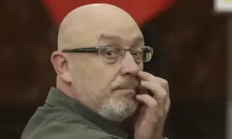 Рустем Умеров вероятно ще заеме мястото му Министърът на отбраната