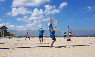 Състезатели от 19 страни на Европейското първенство по плажен тенис в България