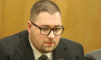 От фейсбук профила на Соня Колтуклиева27 10 2021 г Деян Петков общински