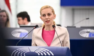 Евродепутатът от Възраждане и член на парламентарната група на Европа
