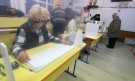 Изборният ден започна спокойно, опашки за гласуване в София (СНИМКИ) - Снимка 2 - Tribune.bg
