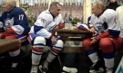 По традиция – Путин блести в хокеен мач на Червения площад (СНИМКИ) - Снимка 8 - Tribune.bg
