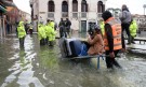 Опустошена Венеция чака ново наводнение (СНИМКИ) - Снимка 3 - Tribune.bg