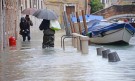 Опустошена Венеция чака ново наводнение (СНИМКИ) - Снимка 4 - Tribune.bg