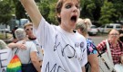 Протести в Полша срещу закон, който може да затвори опозиционна медия (СНИМКИ) - Снимка 3 - Tribune.bg