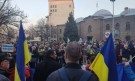 Министри на ДБ на шествие за Украйна с плакати срещу Нинова (СНИМКИ) - Снимка 3 - Tribune.bg