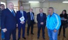 Министър Кралев посети спортните обекти в Търговище - Снимка 2 - Tribune.bg