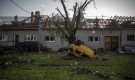 Жертви, ранени и разрушения след торнадото в Чехия (СНИМКИ И ВИДЕО) - Снимка 10 - Tribune.bg