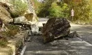 15 тона скали паднаха на пътя за Рилския манастир