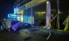 Пиян шофьор отнесе коли във Велико Търново, заби се и в спирка (СНИМКИ) - Снимка 3 - Tribune.bg