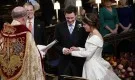 Отново кралска сватба – принцеса Юджини се омъжи (СНИМКИ+ВИДЕО)