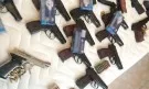 Разбиха канал за трафик на оръжия и наркотици от България за Великобритания (ВИДЕО)