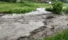 Обилните дъждове: Река Черна преля, котленското село Тича е под вода