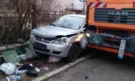 Камион за боклук смачка 5 паркирани коли в с. Владая ( ВИДЕО/СНИМКИ)